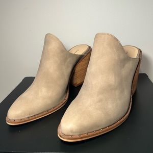 Chinese Laundry Mule Beige Suede Heels - Size 10